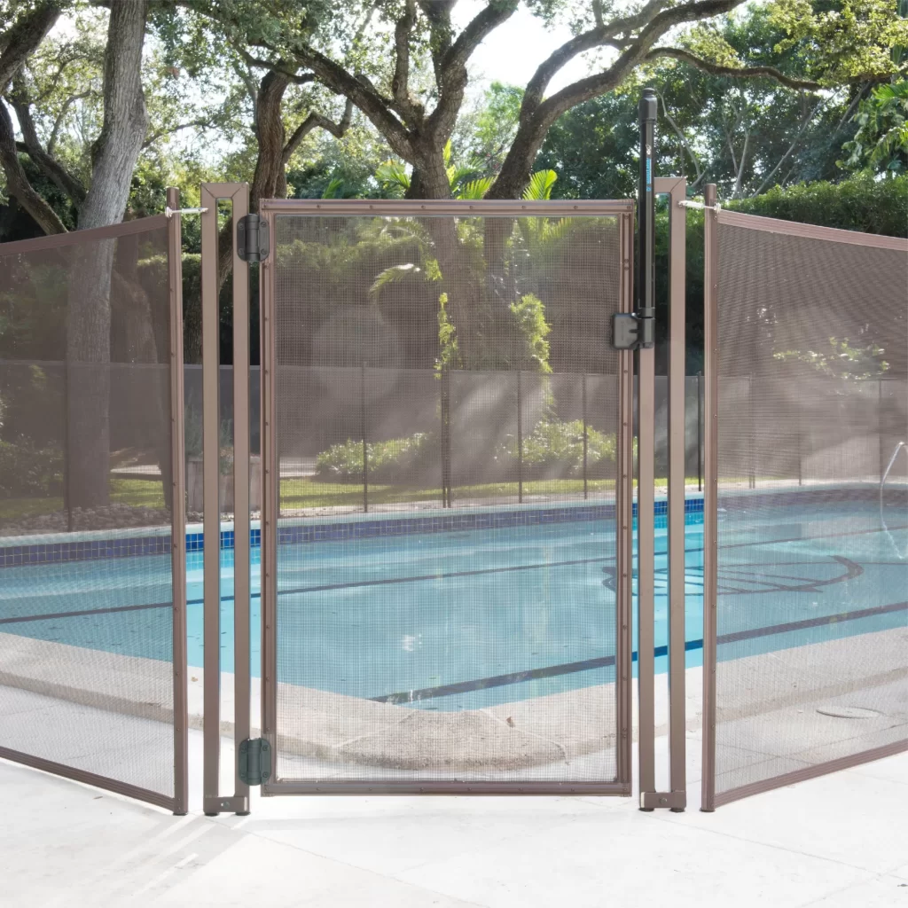Safety Tips - Few Reasons To Install A Pool Fence